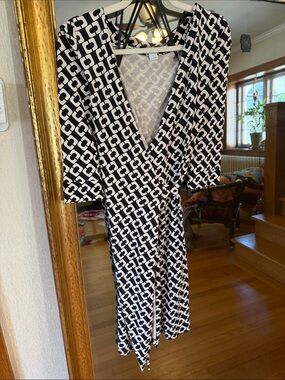 Diane Von Furstenberg Black & White Geometric Wrap Dress